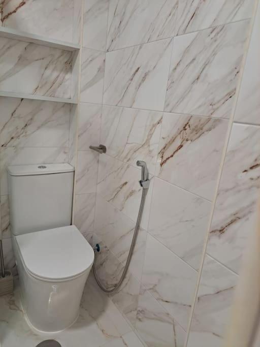 Appartamento Cozy Studio With Sea View Benidorm Esterno foto